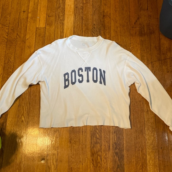 brandy melville boston white long sleeve - Picture 1 of 6